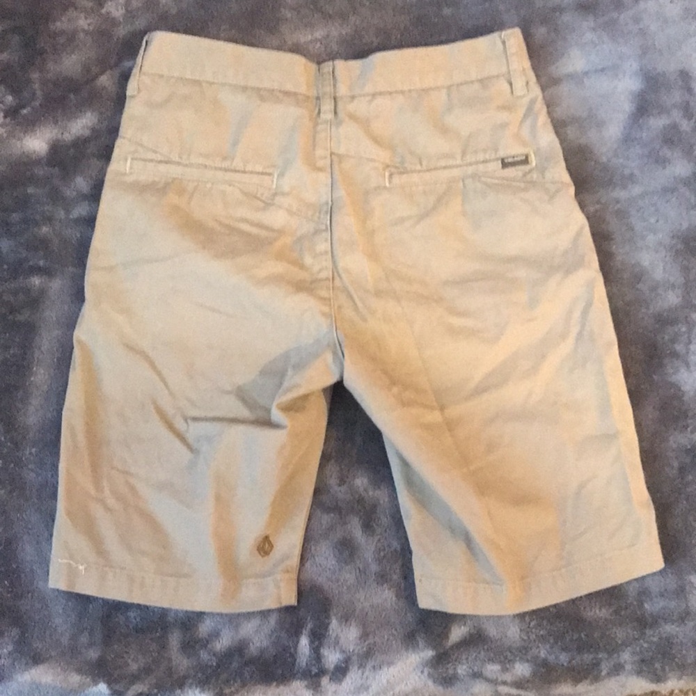 Volcom Shorts - Picture 2 of 3